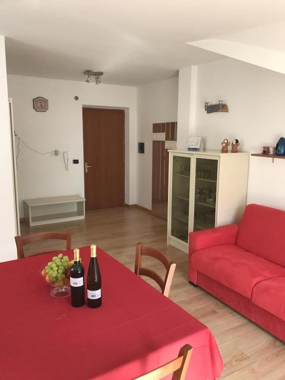 Casa Filippo Large 3 Room Apartment, Close To The Beach, Free Wifi Internet リーヴァ・デル・ガルダ エクステリア 写真